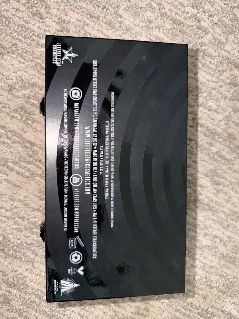Jeffree Star Conspiracy Eyeshadow Palette - Black & White